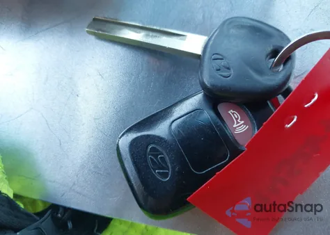 2016 Hyundai Veloster z USA, uszkodzony, nr VIN KMHTC6AD0GU291607